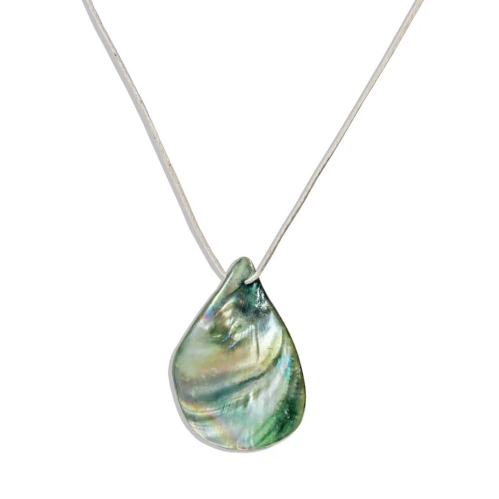 Gemini Jewels Iridescent Shell Necklace
